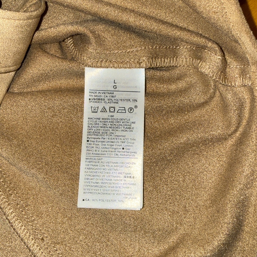 GAP women’s faux suede top. Size Large. New without tag. - Picture 7 of 8
